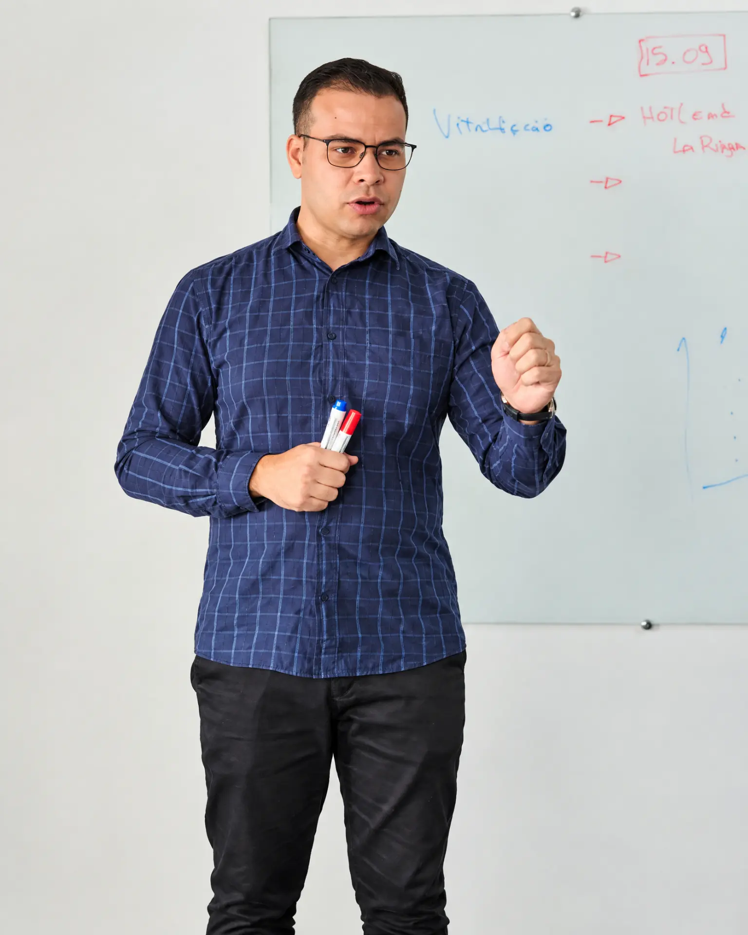 Prof. Eli Castro